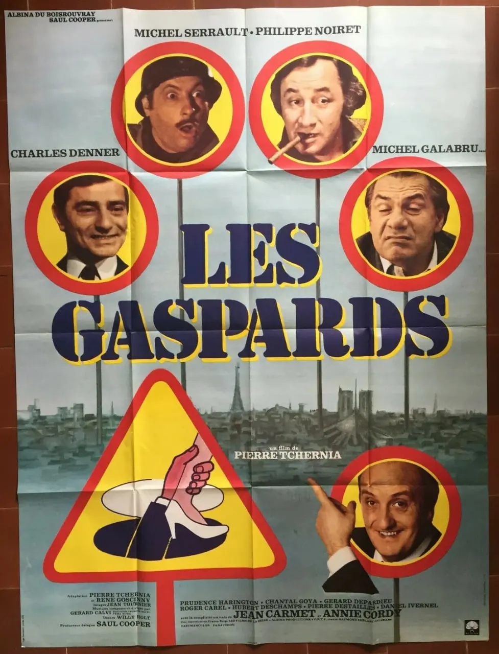 《洞群》：一部挑战感官极限的恐怖佳作，准备好进入未知深渊了吗？